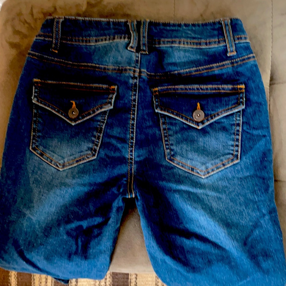 Distressed jeans - Picture 4 of 4